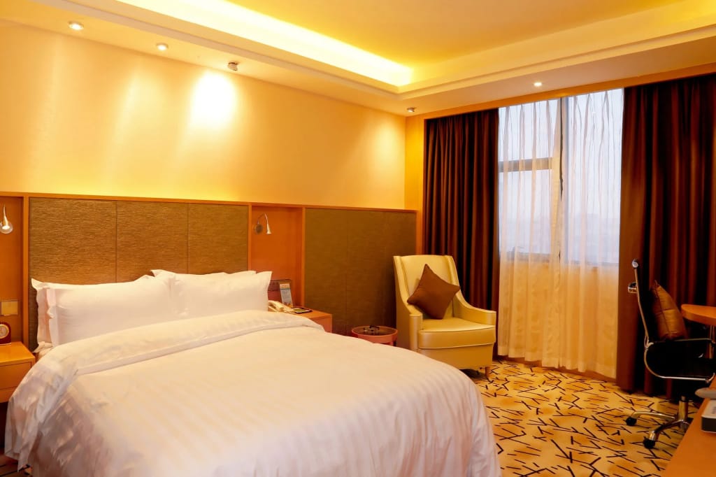 Golden City Hotel