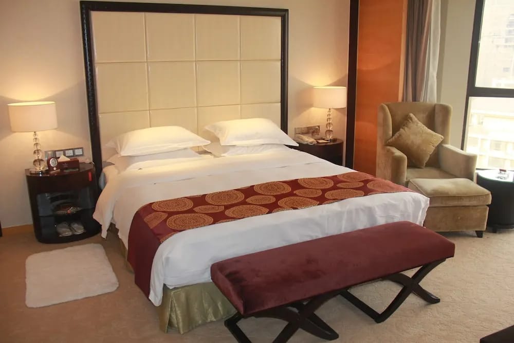 Ramada Plaza Weifang — 3