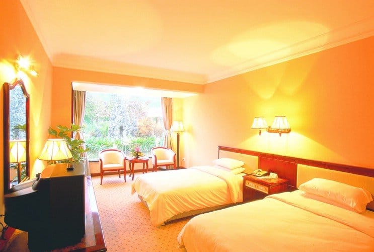 Zhongshan Hot Spring Hotel — 3