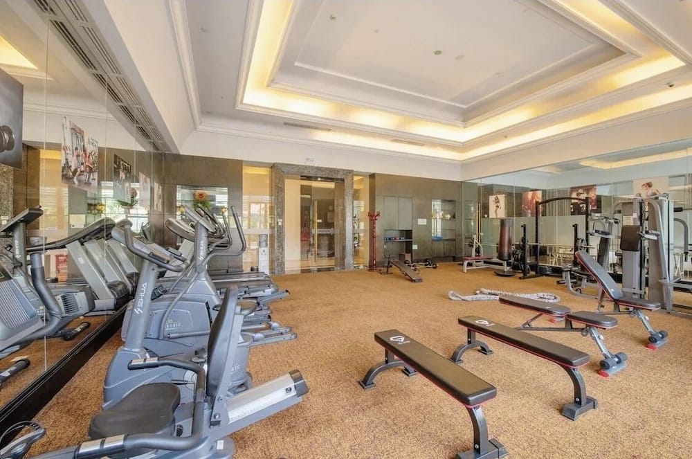Days Hotel Logan City Huizhou — 5