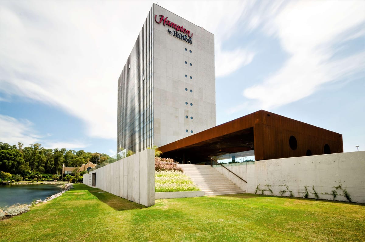 Hampton by Hilton Montevideo Carrasco — 2