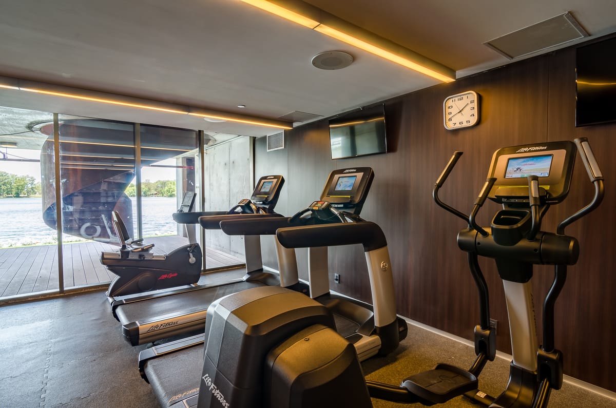 Hampton by Hilton Montevideo Carrasco — 3