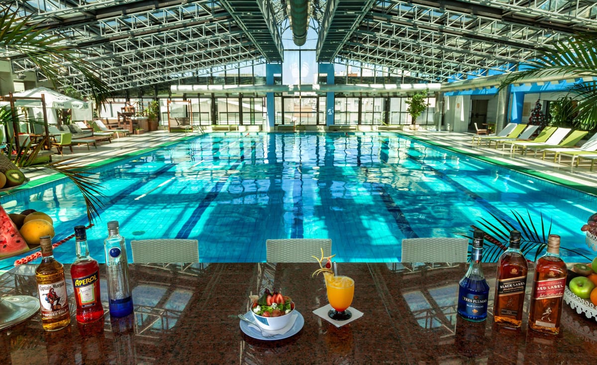 Radisson Montevideo Victoria Plaza Hotel — 1