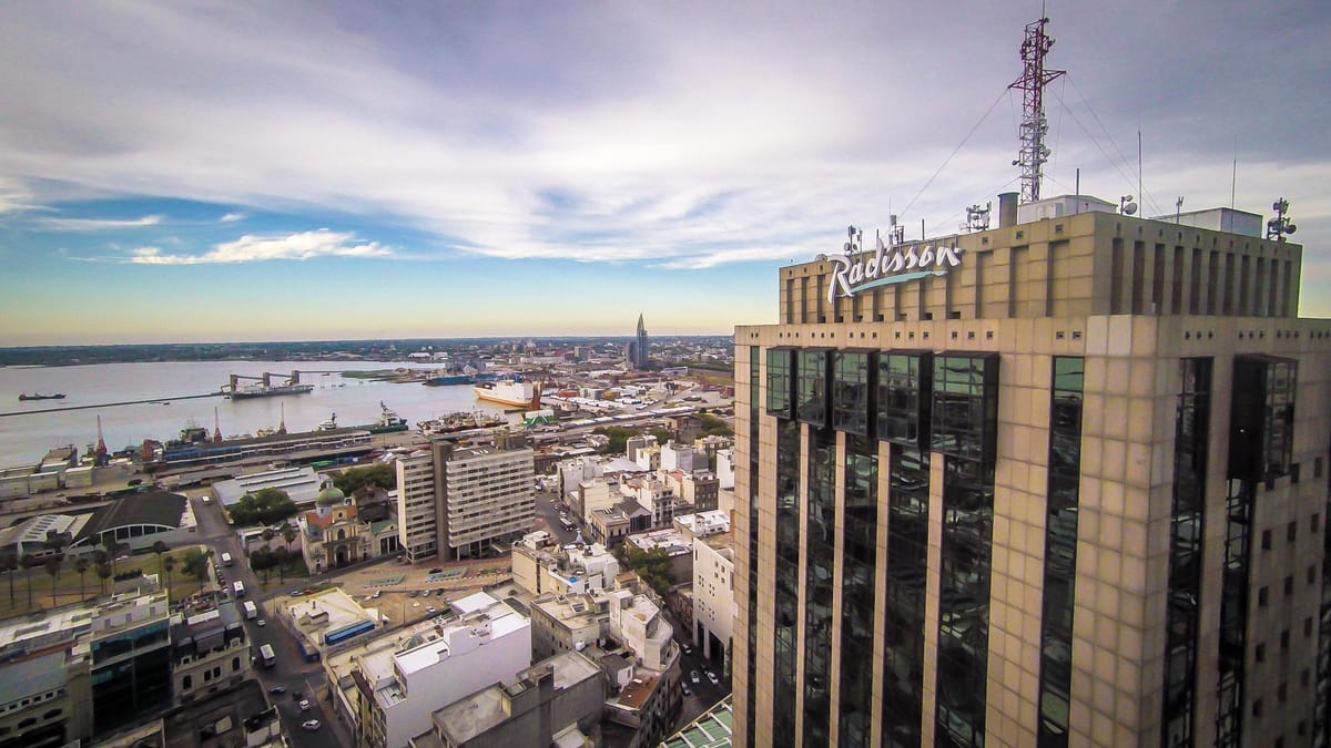 Radisson Montevideo Victoria Plaza Hotel — 4