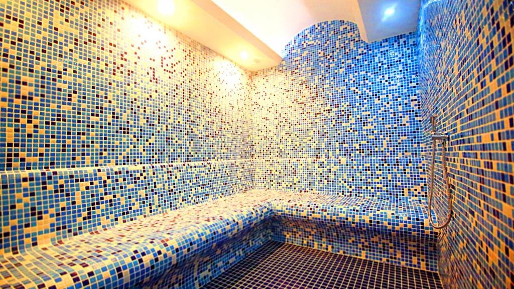 BNB Hotel Spa — 3