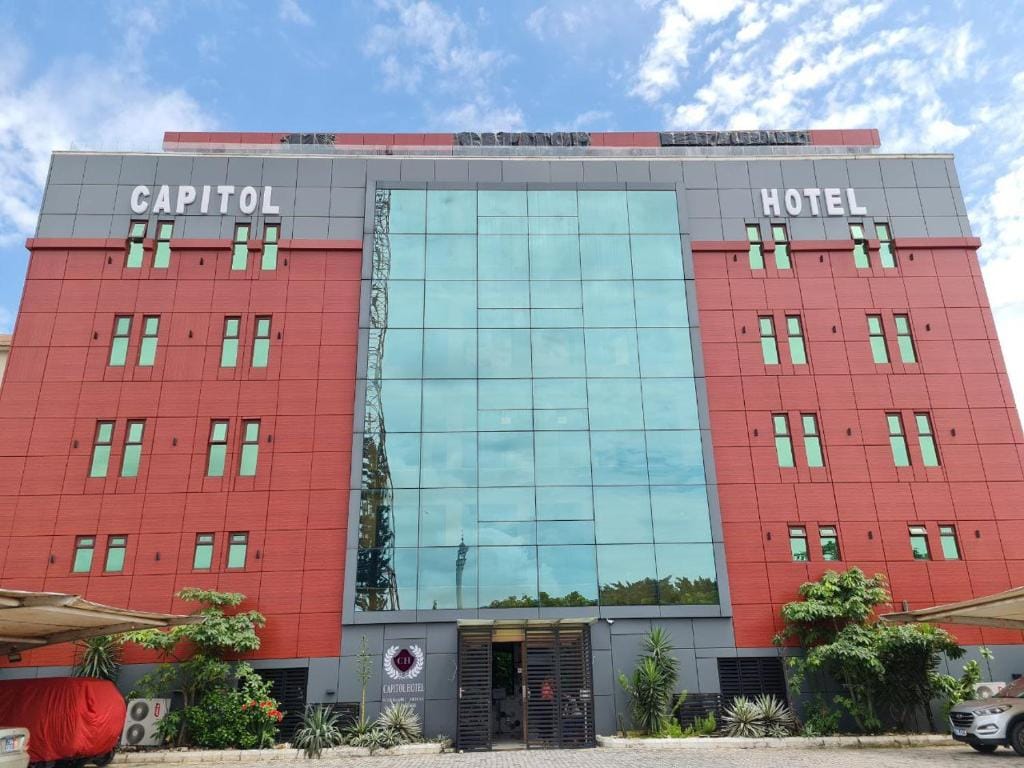 Capitole Hotel — 1