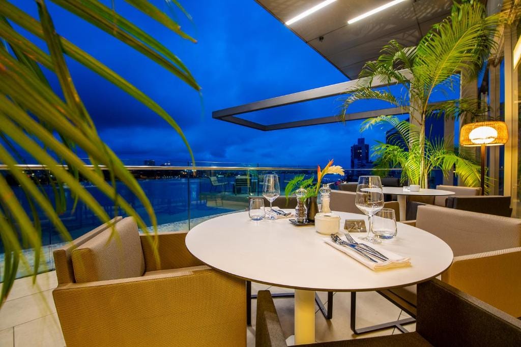 Noom Hotel Abidjan Plateau — 2