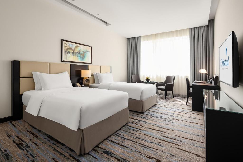Cristal Hotel Abu Dhabi — 2