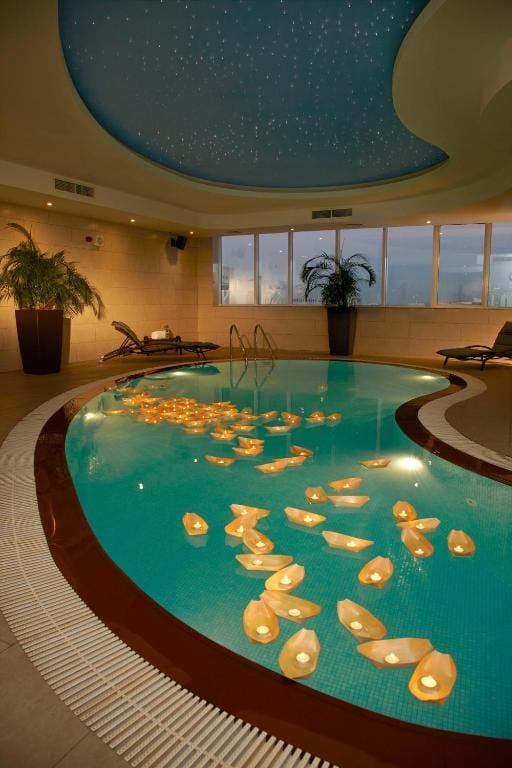Cristal Hotel Abu Dhabi — 4