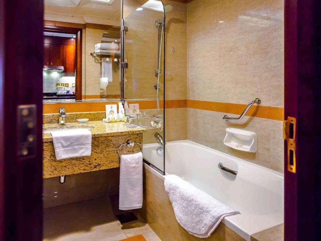 Grand Mercure Majlis Residences Abu Dhabi — 3