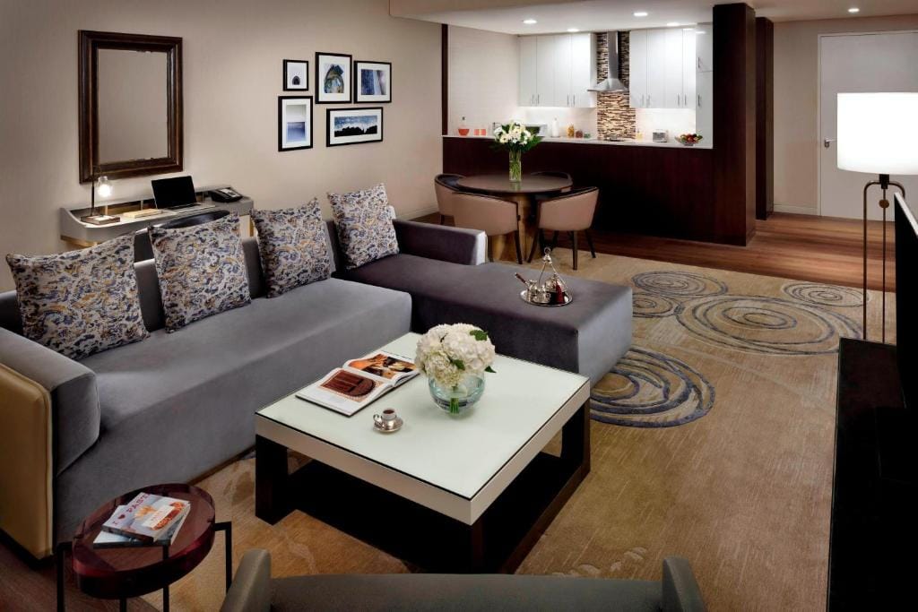 Marriott Executive Apartments Downtown, Abu Dhabi — 2