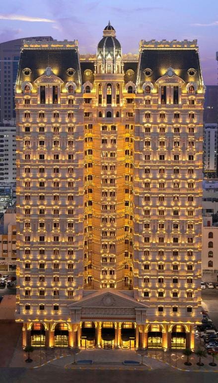 Royal Rose Hotel Abu Dhabi, Curio Collection by Hilton — 5