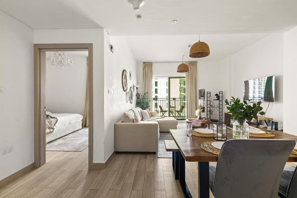 Waterfront Yas 1BR near F1 & Ticket Savings — 5
