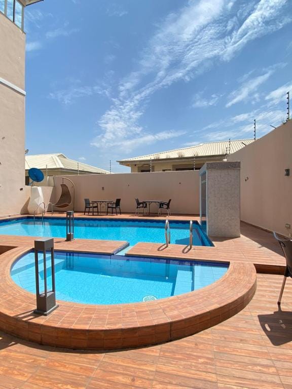 Glovis Suites — 3