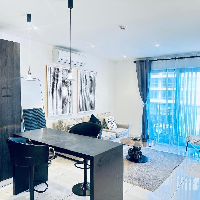 Loxwood by Tripview Apartments — 5