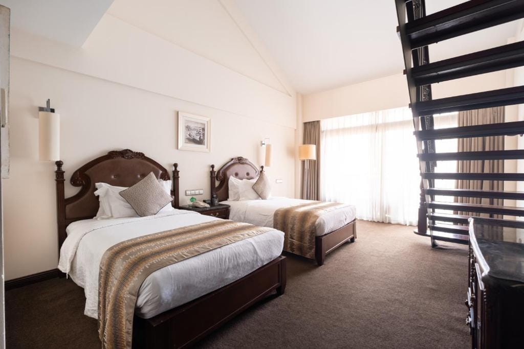 Tang Palace Hotel — 2