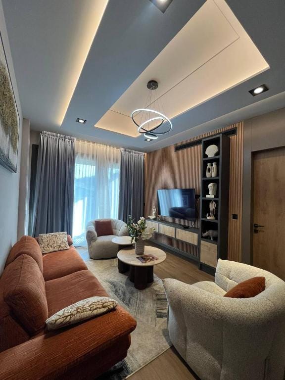 The Diamond In City Luxury Suites By ZENORA Living — 2