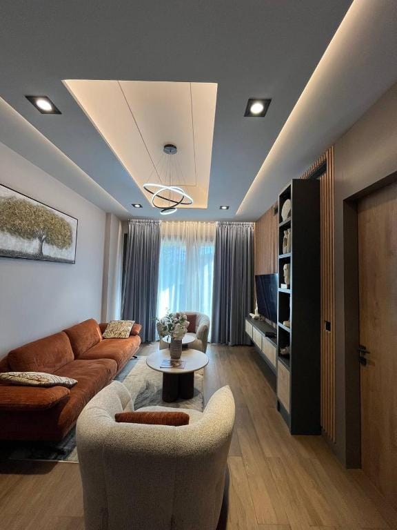 The Diamond In City Luxury Suites By ZENORA Living — 3