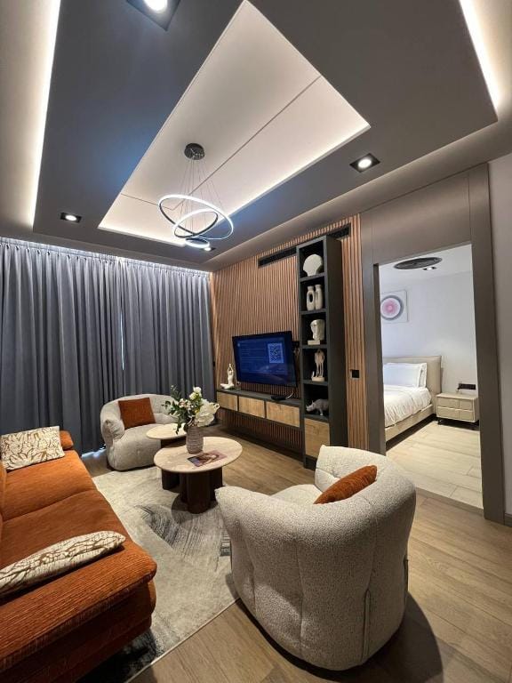 The Diamond In City Luxury Suites By ZENORA Living — 5
