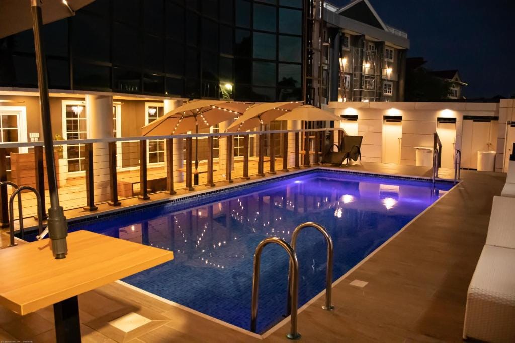 Zimansky Hotel — 1