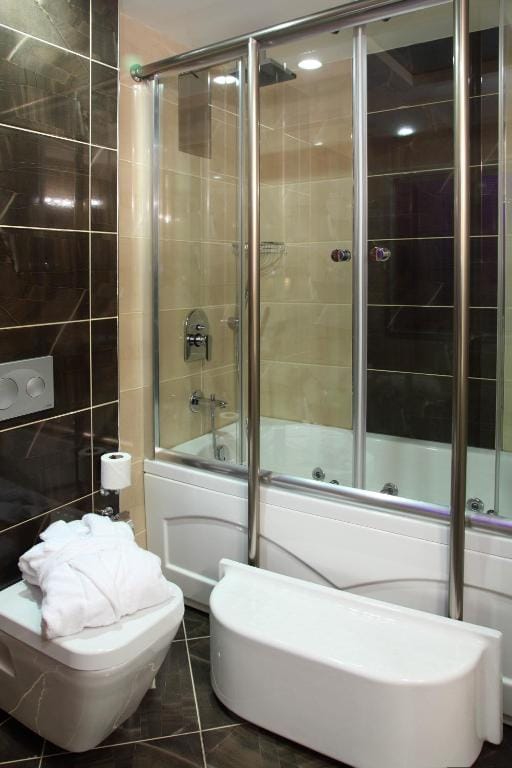 Hotel Senbayrak City — 2