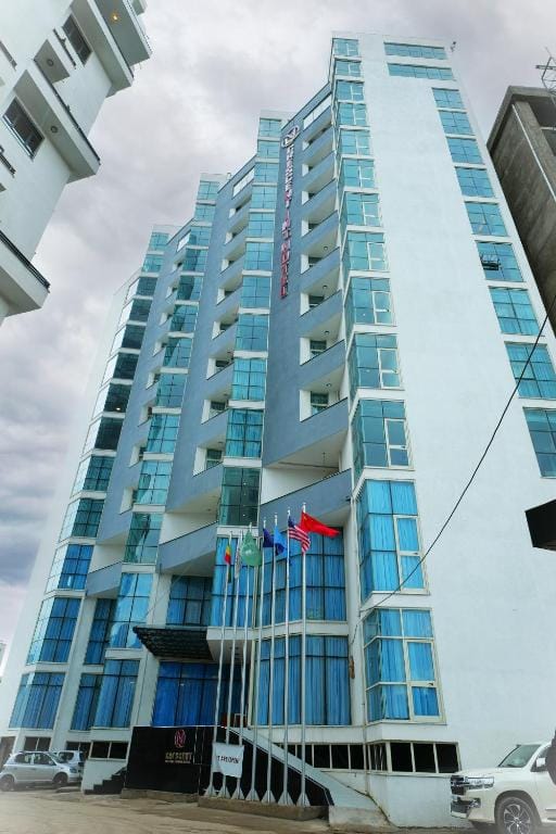 Crescent International Hotel — 1