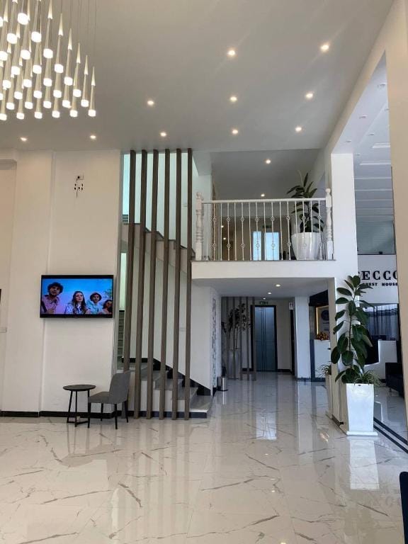 ECCO Modern Guest House — 5