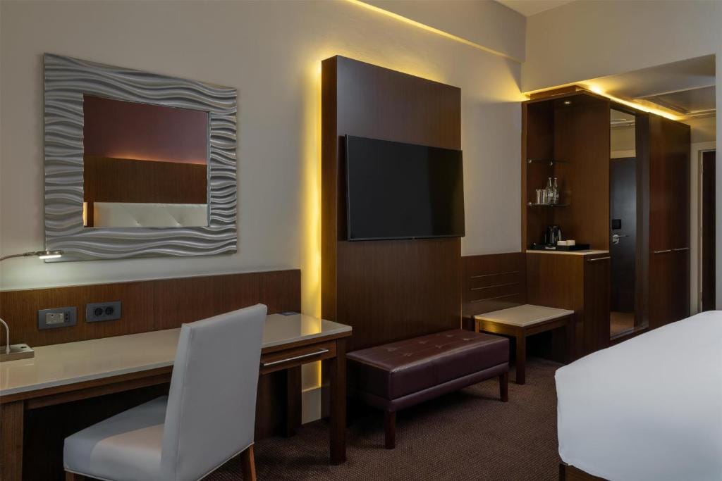 Radisson Blu Hotel, Addis Ababa — 5