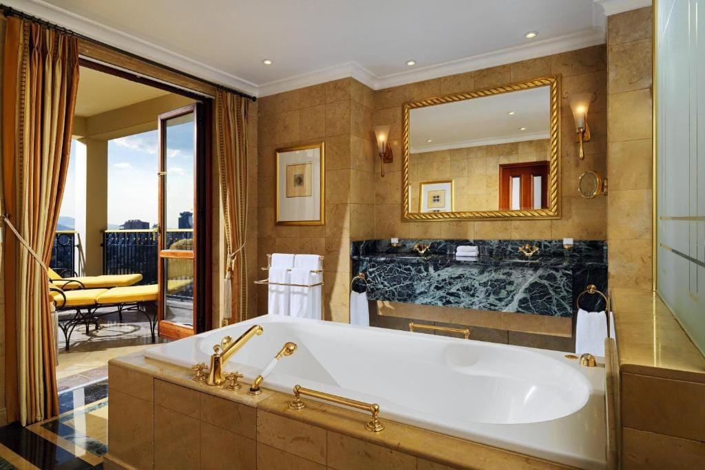 Sheraton Addis, a Luxury Collection Hotel, Addis Ababa — 3