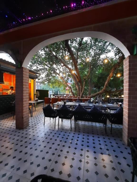 Maya Hotel & Restaurant — 4