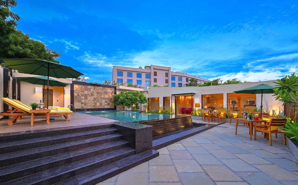 Royale Sarovar Portico Agra — 1