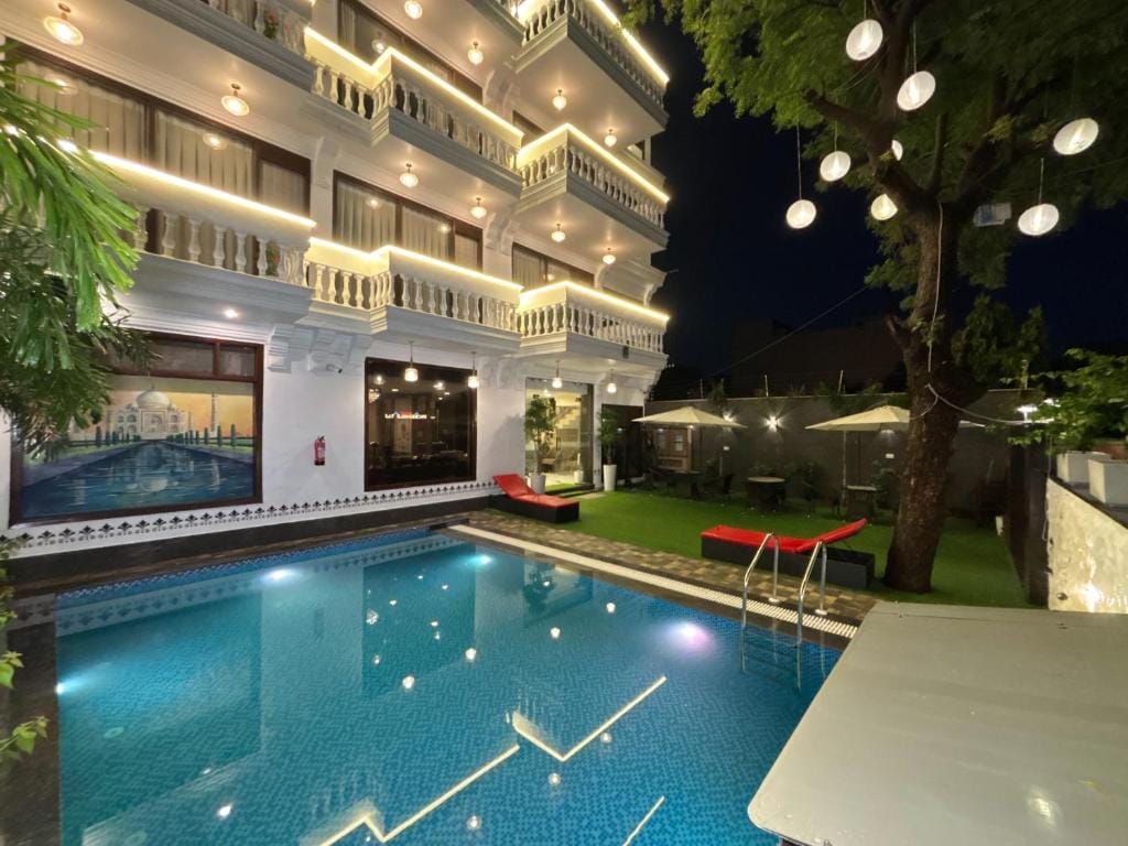 Walk 2 Taj A Boutique Abode — 4