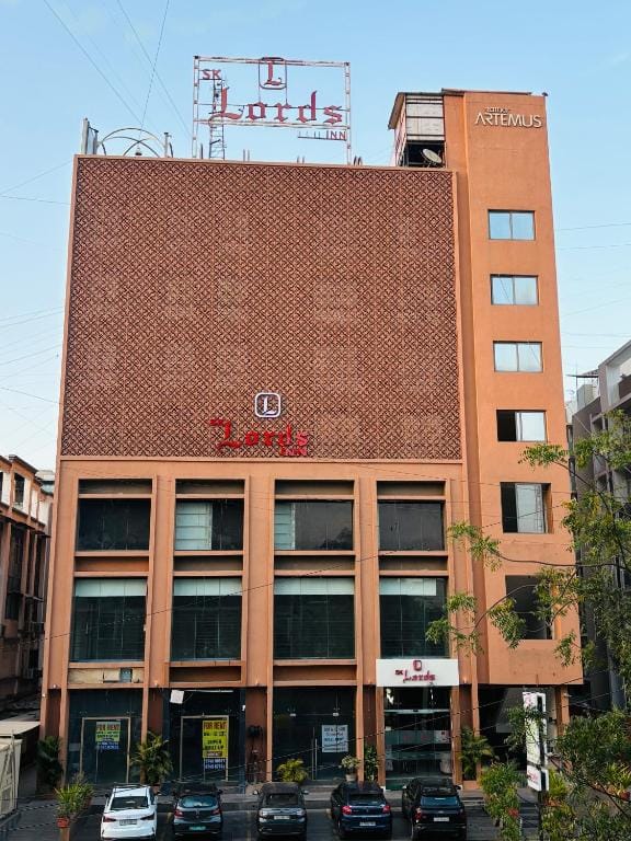 SK Lords Inn Ahmedabad — 1
