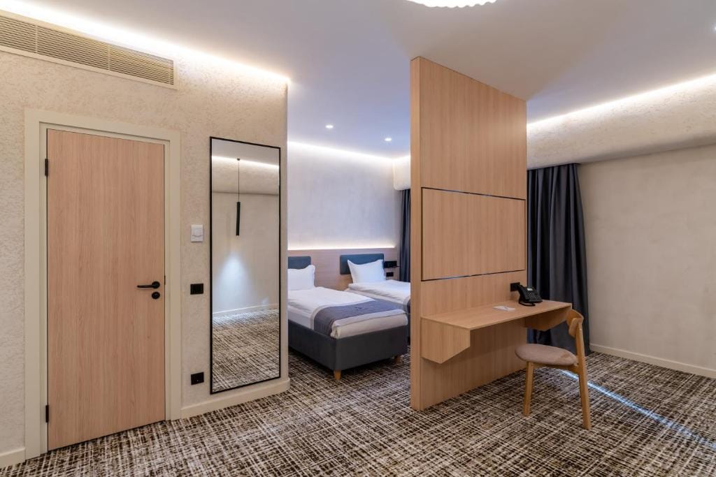 Renion Almaty Hotel — 4