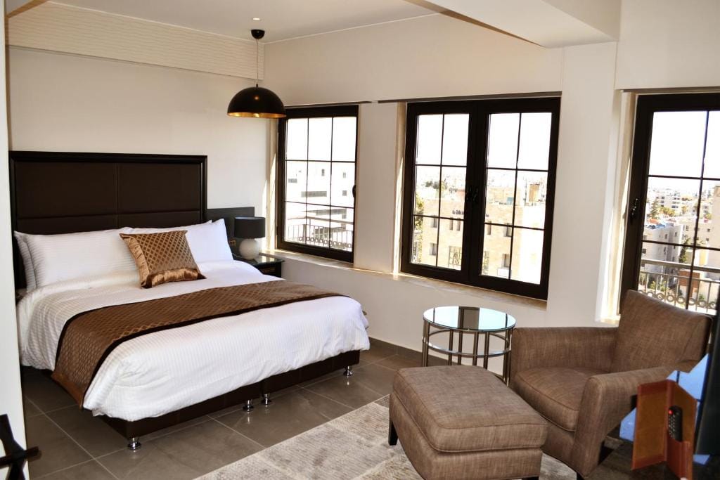 Ambassador, a Boutique Hotel — 2
