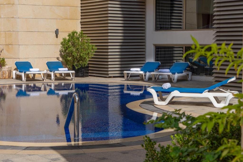 Corp Amman Hotel — 4