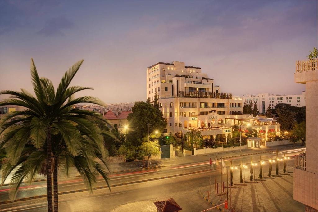 The House Boutique Suites — 1