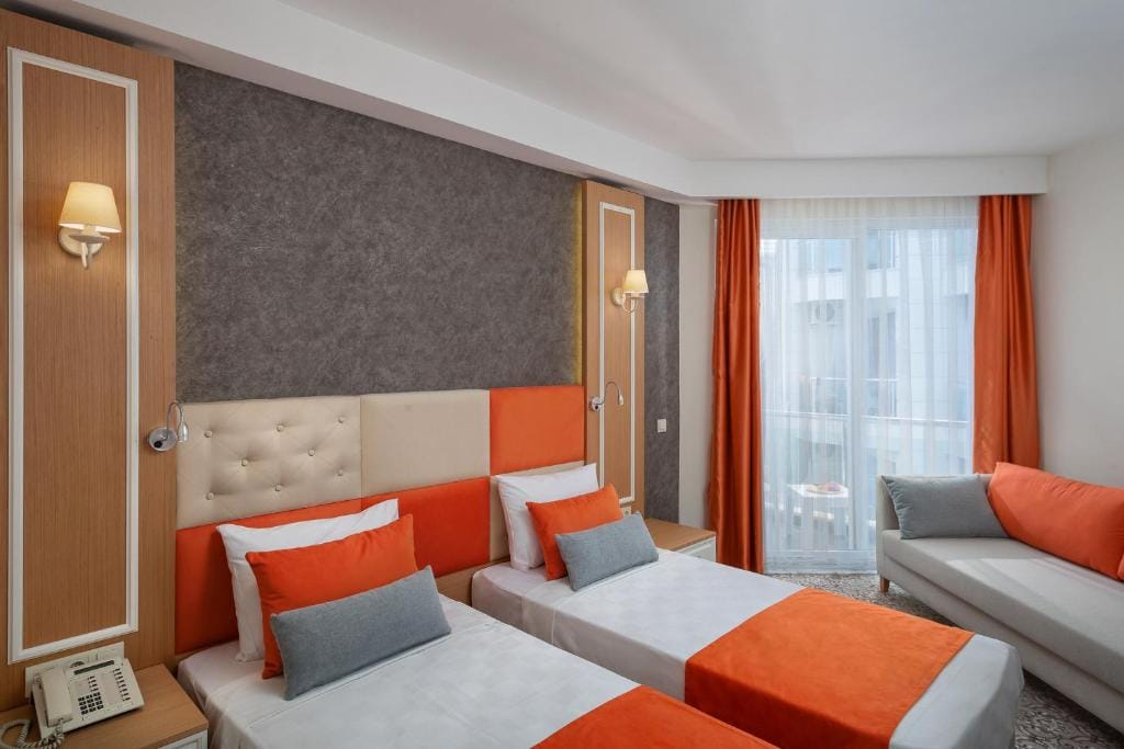 Golden Orange Hotel — 2