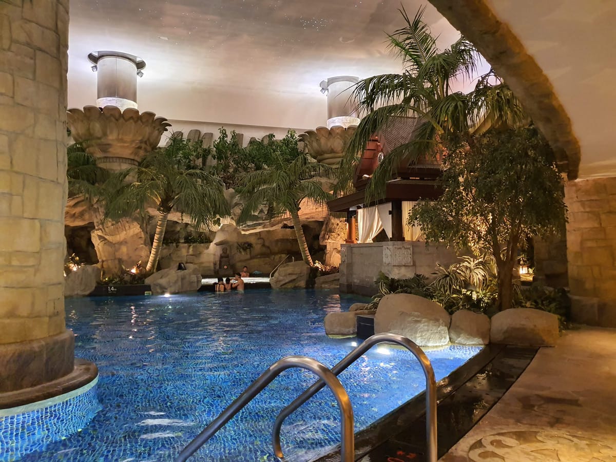 Grand Hotel Beijing — 1