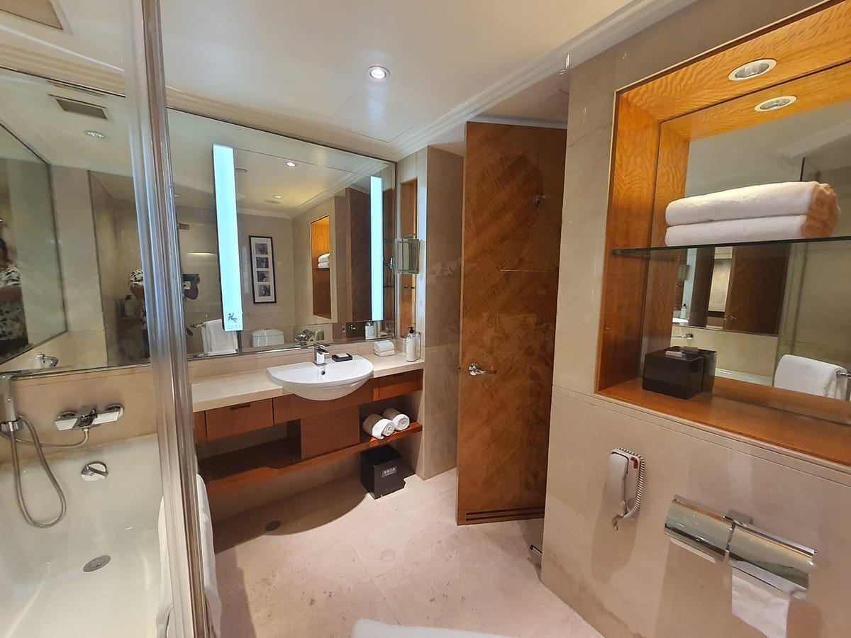 Grand Hotel Beijing — 2
