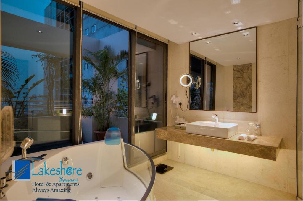 Lakeshore Suites, Banani — 3