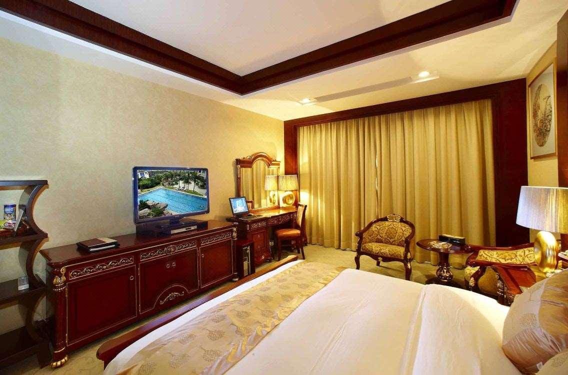 Huihua International Hotel — 3