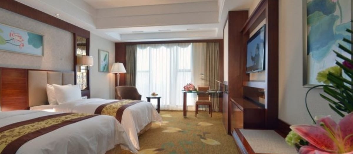 Huilihua Hotel — 4