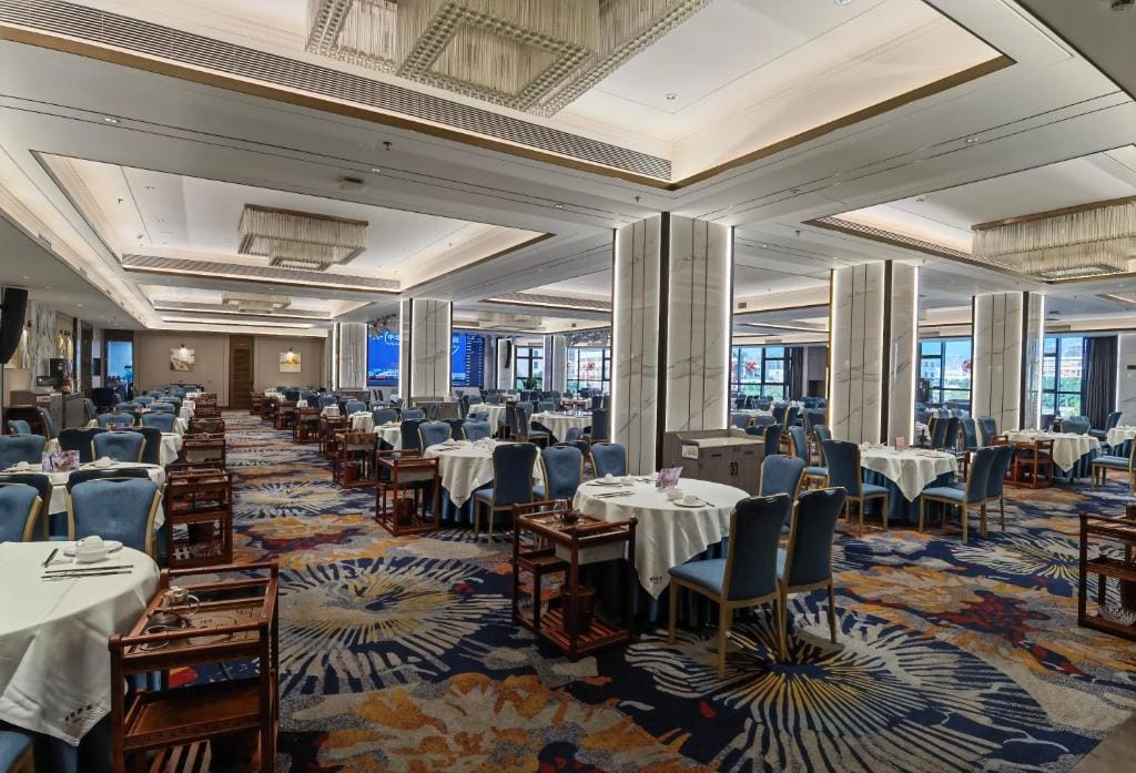 Rising Dragon International Hotel — 5
