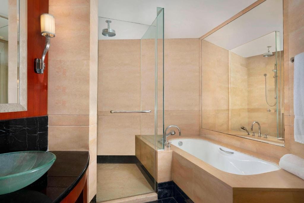 Sheraton Dongguan Hotel — 3