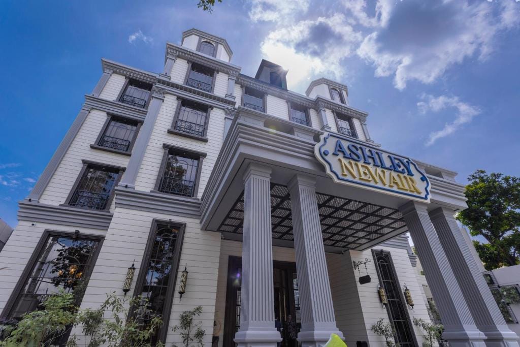 ASHLEY NEWAIR Menteng with Air Purifier — 1