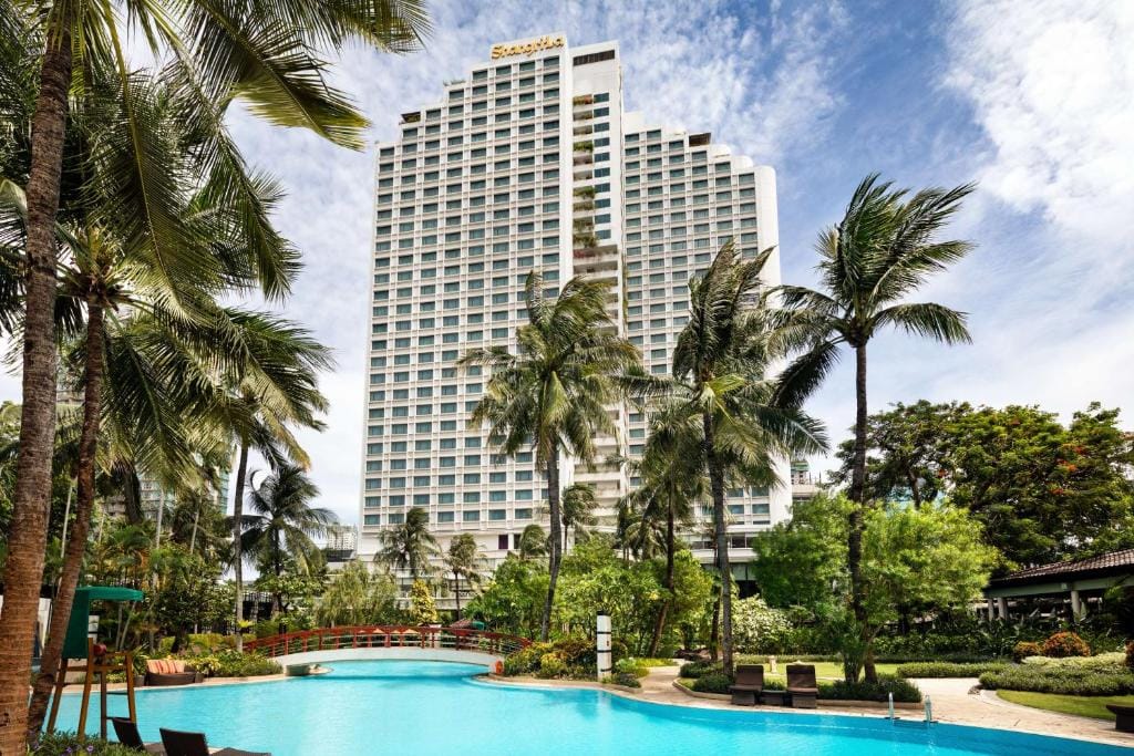 Shangri-La Jakarta — 1