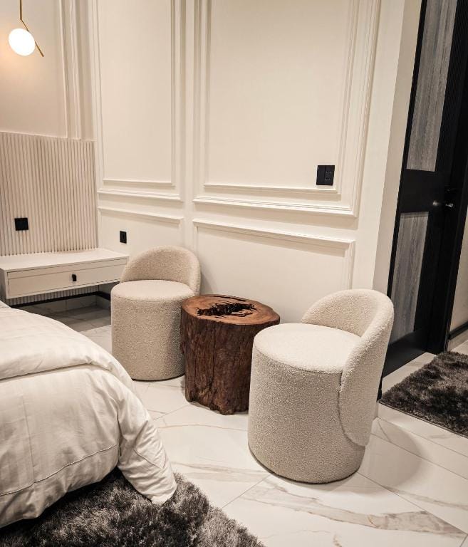 The White Suites — 5