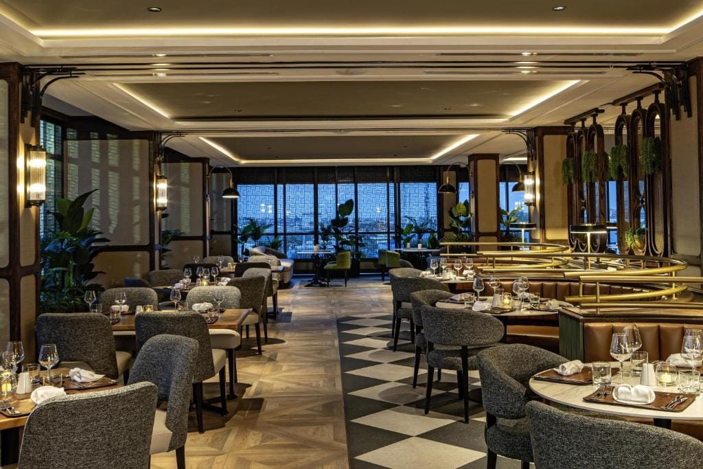 Legend Hotel Lagos Airport, Curio Collection By Hilton — 3