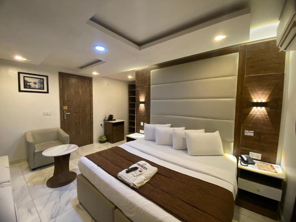 Presken Hotels Water Cooperation, Victoria Island — 1